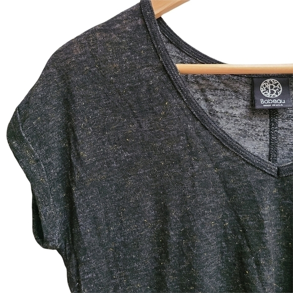 Bobeau Oversized Gold Fleck Deep Grey Heathered V-neck Shirt, Casual, Size Small - Picture 3 of 6